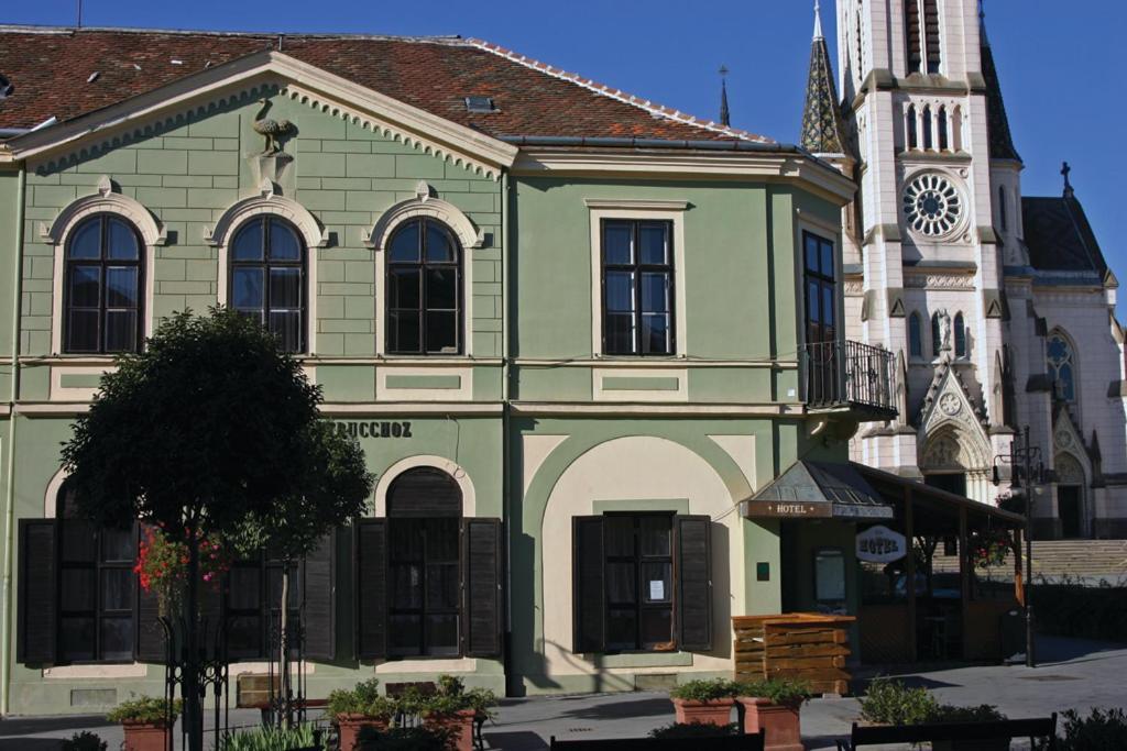 Arany Strucc Hotel Kőszeg Екстериор снимка